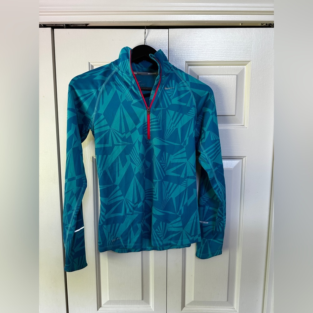 Nike Women’s Quarter-Zip